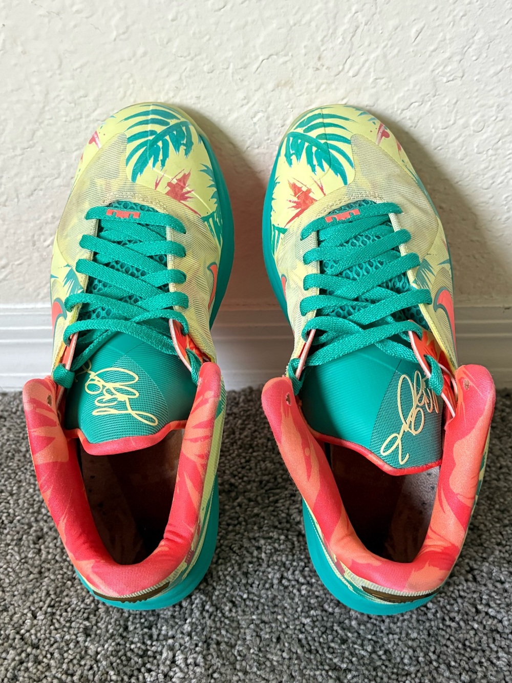 Nike LeBron Lebronald 9 Size 9 1/2 - Picture 7 of 10